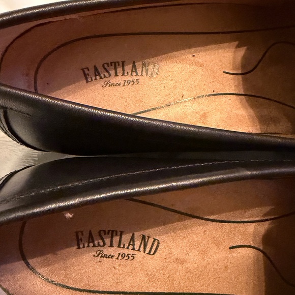 Eastland Women’s Black Loafers - Picture 8 of 10